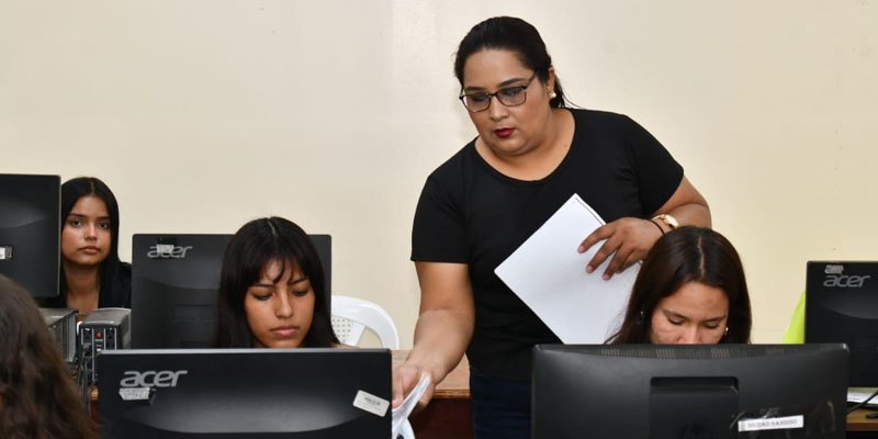 Aprendizaje Práctico en las Escuelas Municipales de Oficios