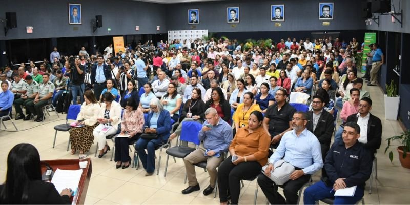Lanzamiento del Programa de Formación Permanente y  Conferencia Magistral “De Darío a Sandino”