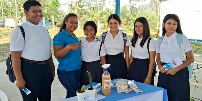 Alumnos de secundaria de Siuna viven la experiencia de ser un estudiante técnico