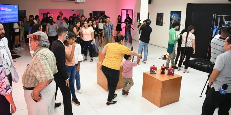 Presentan obras de arte elaboradas por estudiantes del Centro Cultural y Politécnico José Coronel Urtecho