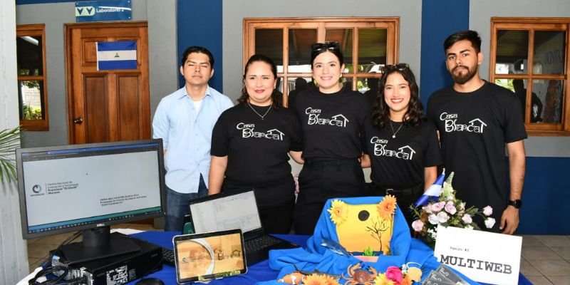 Nuevos talentos tecnológicos presentan prototipos de proyectos en la “Expo Innovación Digital”