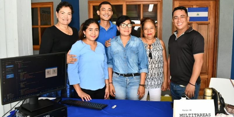 Nuevos talentos tecnológicos presentan prototipos de proyectos en la “Expo Innovación Digital”