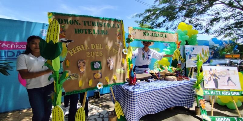Estudiantes Técnicos celebran el Festival Gastronómico  “Sabores de Mi Tierra”