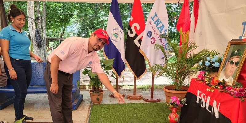 Centros Tecnológicos Conmemoran a los Comandantes: Fidel Castro Ruz y Tomás Borge Martínez