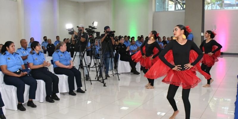 INATEC entrega certificados a Policías que finalizaron Programa de Formación “Angelita Morales Avilés”