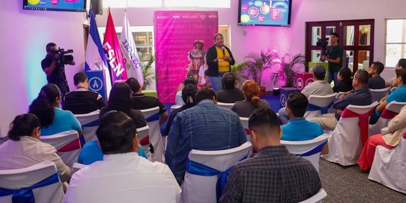 Presentan Programa de Fortalecimiento a Maestros  de Educación Técnica