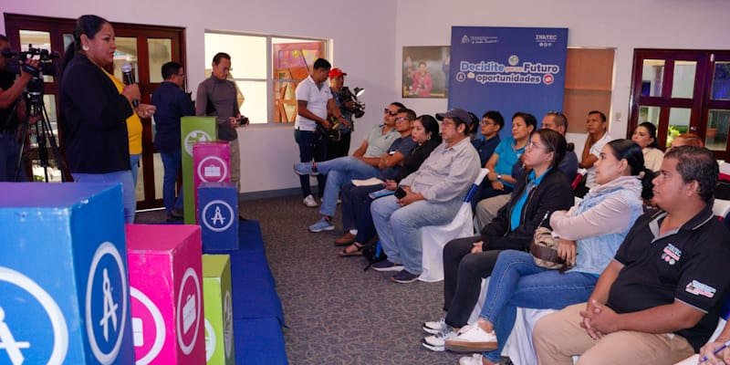 Presentan Programa de Fortalecimiento a Maestros  de Educación Técnica