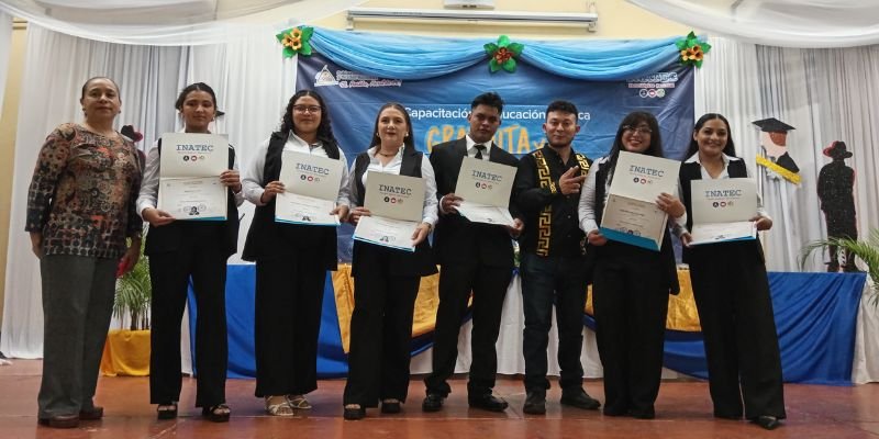 Formación Técnica para el Empleo: Jóvenes Graduados en Áreas Clave de la Economía
