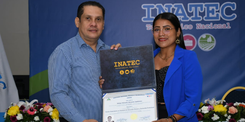 Graduación maestros de la Educación Técnica y facilitadores de la Formación Profesional