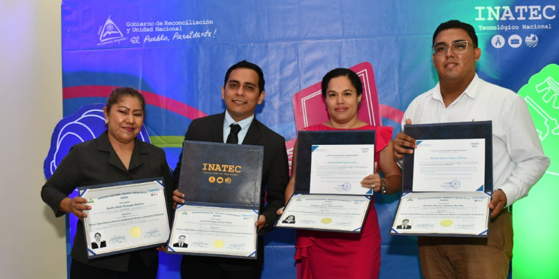 Graduación maestros de la Educación Técnica y facilitadores de la Formación Profesional