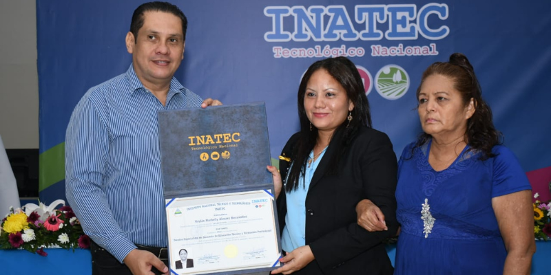 Graduación maestros de la Educación Técnica y facilitadores de la Formación Profesional