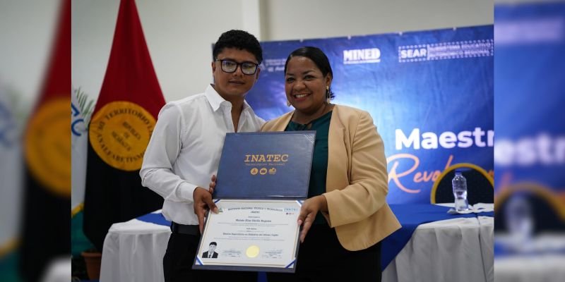 Más de 200 maestros fortalecen la  enseñanza del inglés en Nicaragua