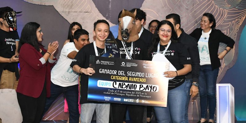 Clausura segundo día Hackathon Nicaragua 2023 Inteligencia Artificial para la educación y el desarrollo humano