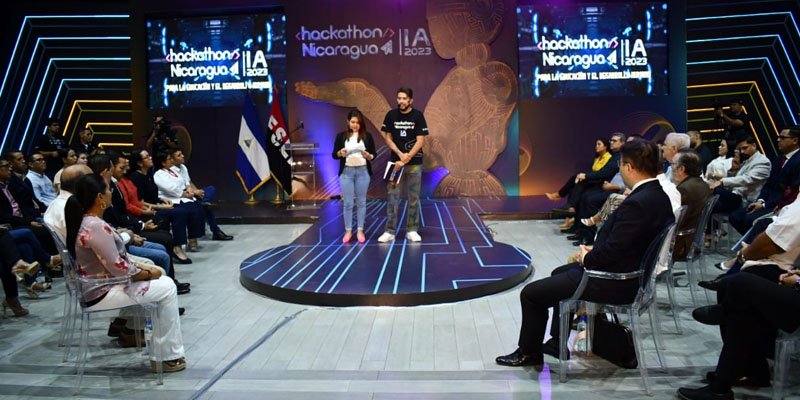 Primer día Hackathon Nicaragua 2023,  Inteligencia Artificial para la educación y el desarrollo humano