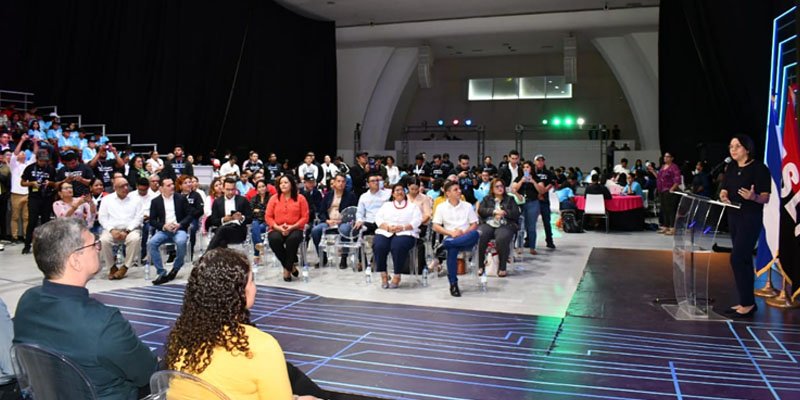 Primer día Hackathon Nicaragua 2023,  Inteligencia Artificial para la educación y el desarrollo humano