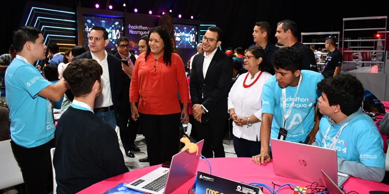 Primer día Hackathon Nicaragua 2023,  Inteligencia Artificial para la educación y el desarrollo humano