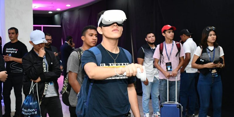 Primer día Hackathon Nicaragua 2023,  Inteligencia Artificial para la educación y el desarrollo humano