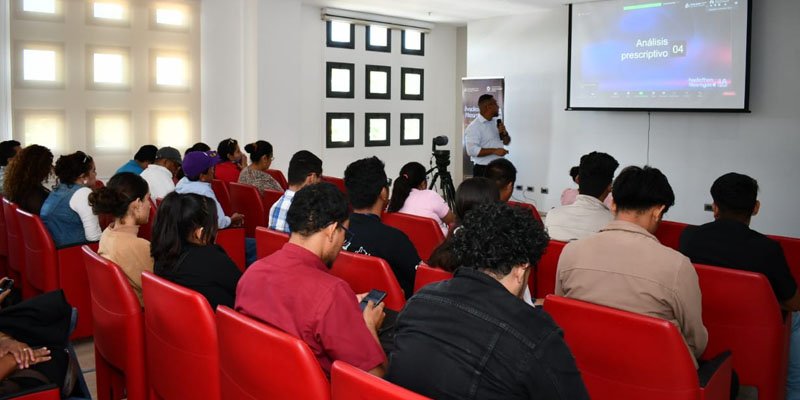 Primer día Hackathon Nicaragua 2023,  Inteligencia Artificial para la educación y el desarrollo humano