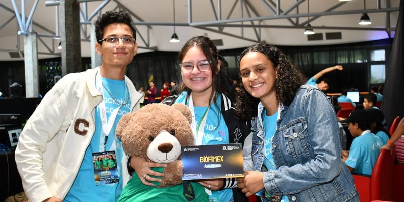 Primer día Hackathon Nicaragua 2023,  Inteligencia Artificial para la educación y el desarrollo humano