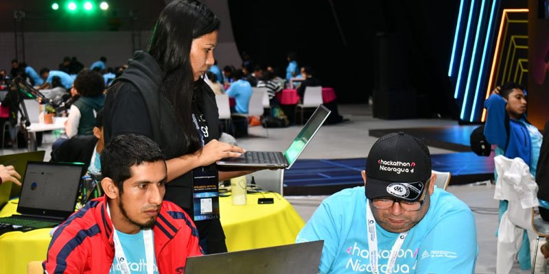 Primer día Hackathon Nicaragua 2023,  Inteligencia Artificial para la educación y el desarrollo humano