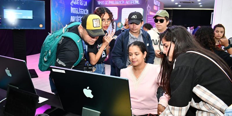 Primer día Hackathon Nicaragua 2023,  Inteligencia Artificial para la educación y el desarrollo humano