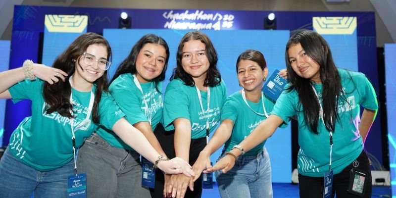 Hackathon Nicaragua Disruptivo 2025:  Tecnología al servicio de la humanidad