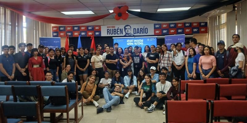 Hackathon Nicaragua 2025 reúne 1,500 mentes creativas para innovar en educación, salud, turismo y agropecuario