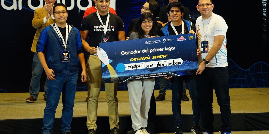 (+Fotos) Hackathon Nicaragua 2020 | Segundo Día