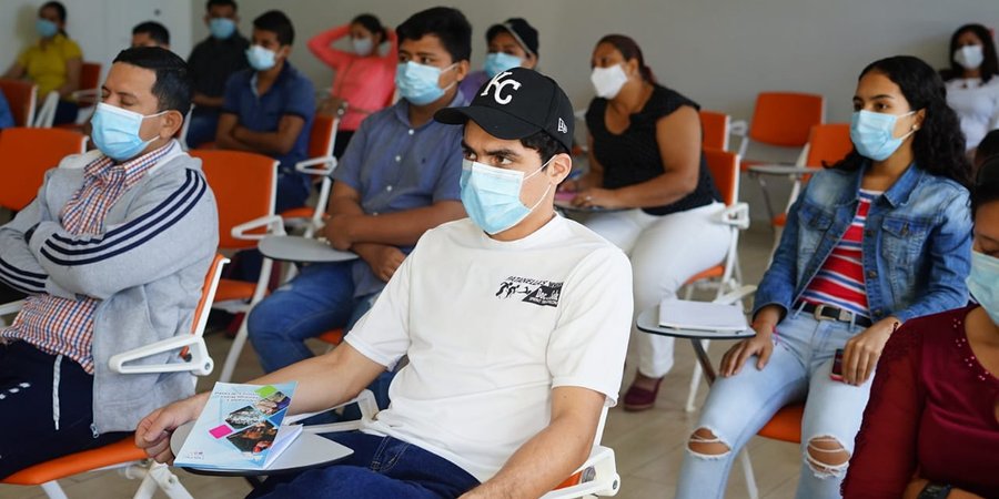 (+Fotos) Hackathon Nicaragua 2020 | Segundo Día