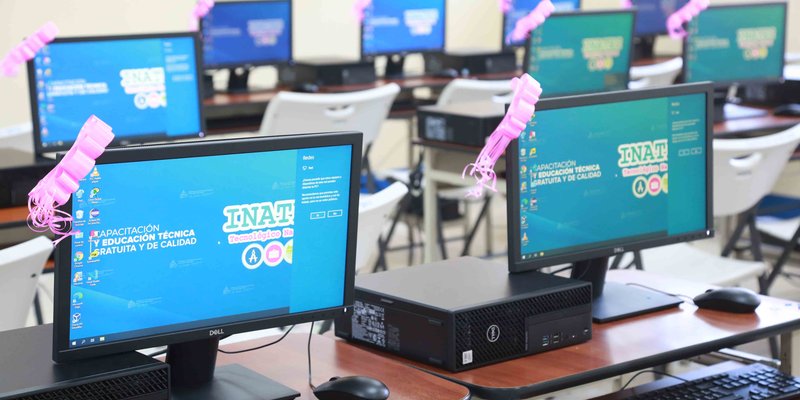 Se inaugura laboratorio de Computación en el Centro Tecnológico Che Guevara, Somoto