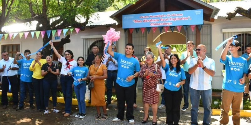 En alegría y victoria, Chinandega inaugura un nuevo  Centro Tecnológico de Idiomas