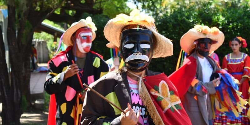 En alegría y victoria, Chinandega inaugura un nuevo  Centro Tecnológico de Idiomas