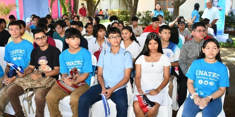 En alegría y victoria, Chinandega inaugura un nuevo  Centro Tecnológico de Idiomas