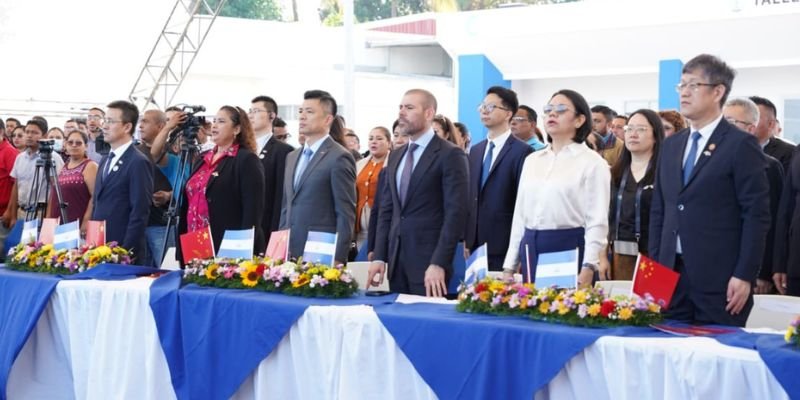 Inauguración del Primer Taller Luban