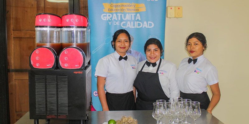 Del Aula a la Innovación: Vive la Experiencia de  INNOVATEC 2025