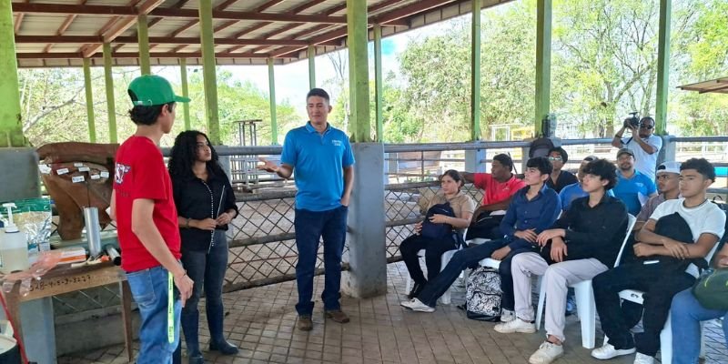 Futuros técnicos fortalecen sus habilidades para el trabajo en el campo