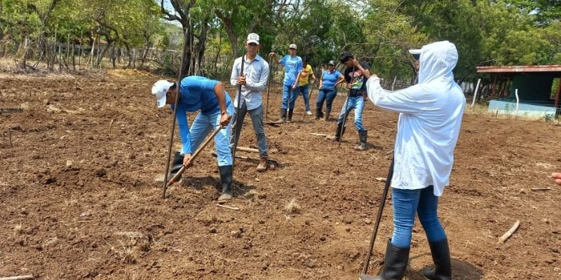 Estudiantes técnicos de Nandaime celebran con alegría el “Día Mundial de la Madre Tierra”