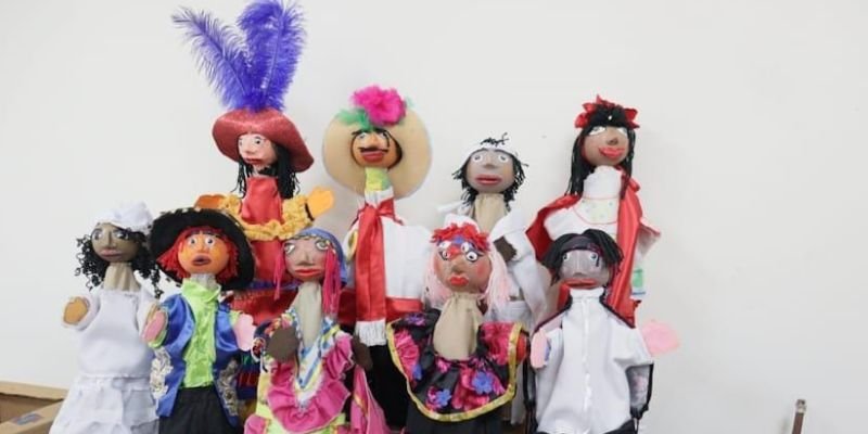 Arte que transforma: docentes fortalecen su creatividad en laboratorio artístico en Managua