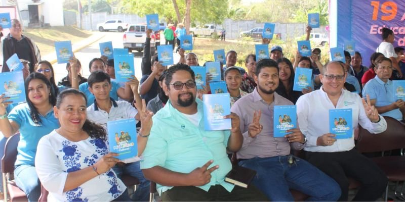 Presentan Cartilla Educativa “Mi Identidad Cultural”