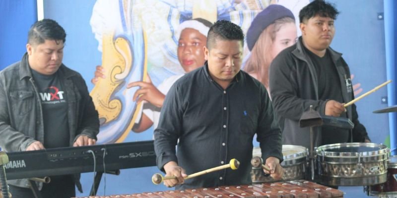 Presentan Cartilla Educativa “Mi Identidad Cultural”