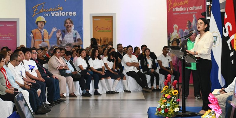 Presentan Estrategia Nacional de Educación “Bendiciones y Victorias”