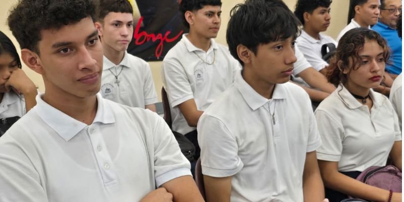 ¡Atención León! Nueva carrera en marketing y publicidad:  porque vender bien también se estudia