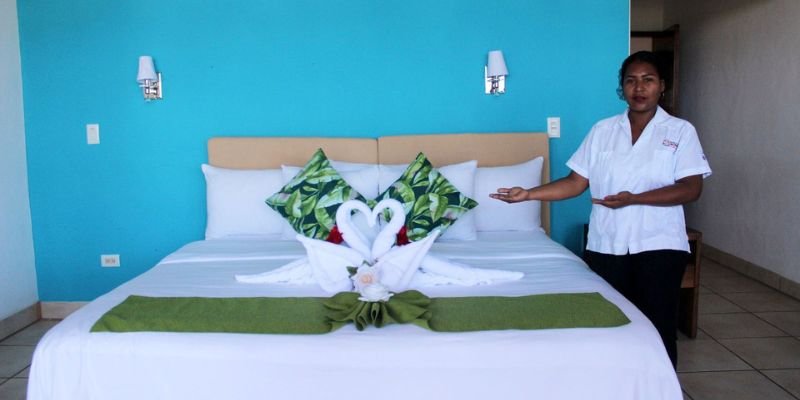 Aprender haciendo y vacacionar disfrutando: Servicios Turísticos en Escuelas Hoteles y Casas de Descanso