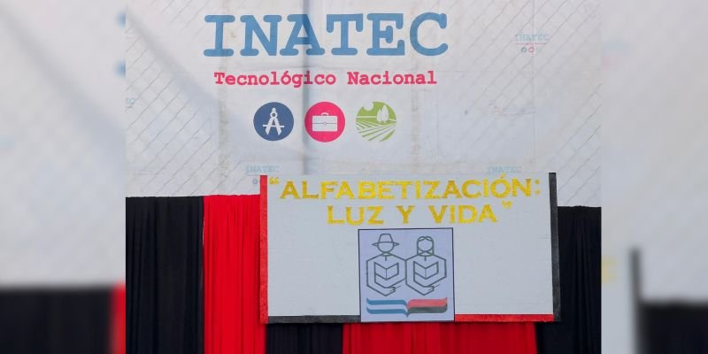 Centros Tecnológicos conmemoran Cruzada Nacional de Alfabetización