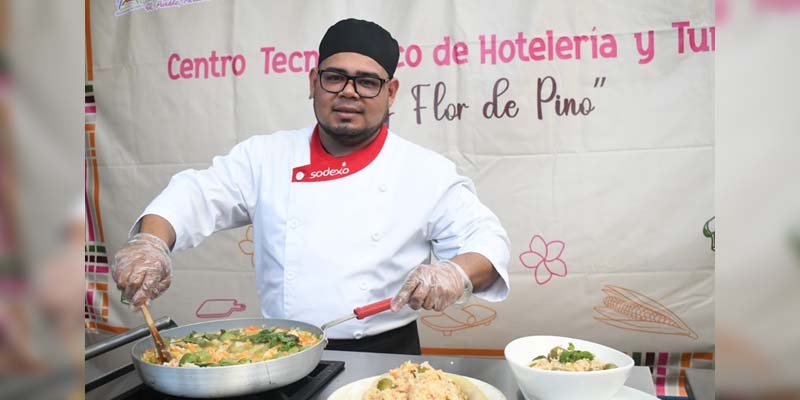 Centro Tecnológico de Hotelería y Turismo Nelly Flor de Pino desarrolla Master Class en rescate de platillos de cuaresma