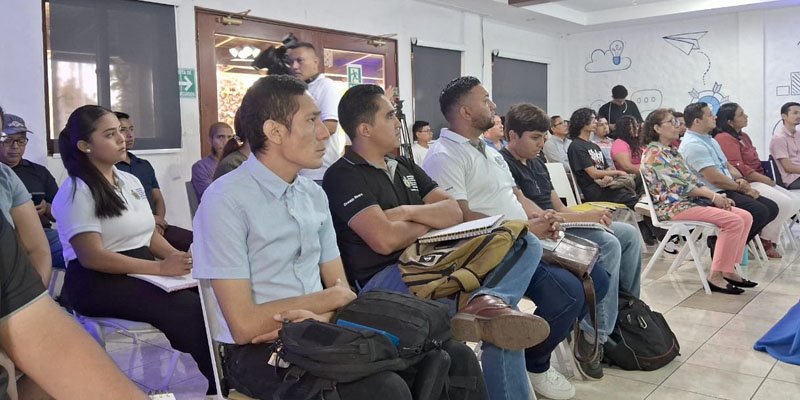 Mesa redonda: Tecnología y una nueva forma de conocer la historia