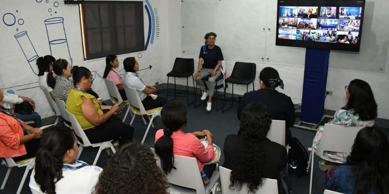 ¿Mujeres Tecnológicas? Un TechTalks para celebrar su Día Internacional