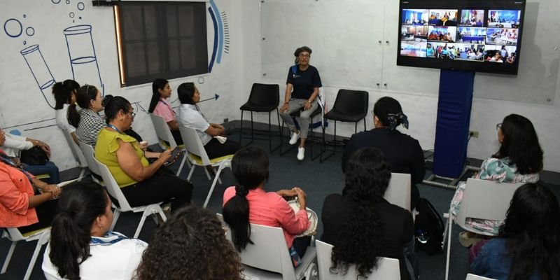 ¿Mujeres Tecnológicas? Un TechTalks para celebrar su Día Internacional