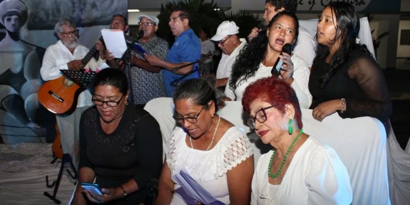 “No Volverá el Pasado”: Una noche de arte, memoria y emociones en el Centro Cultural José Coronel Urtecho