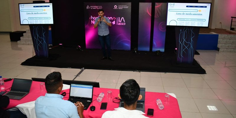 Equipos de Managua inscritos en Hackathon  participan del PitchDecks